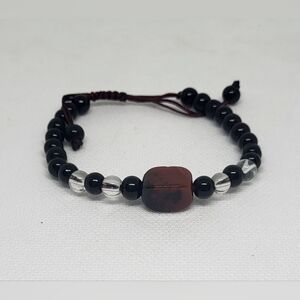 Onyx & Clear Quartz Bracelet w/ Red Jasper Center – Adjustable Shamballa
